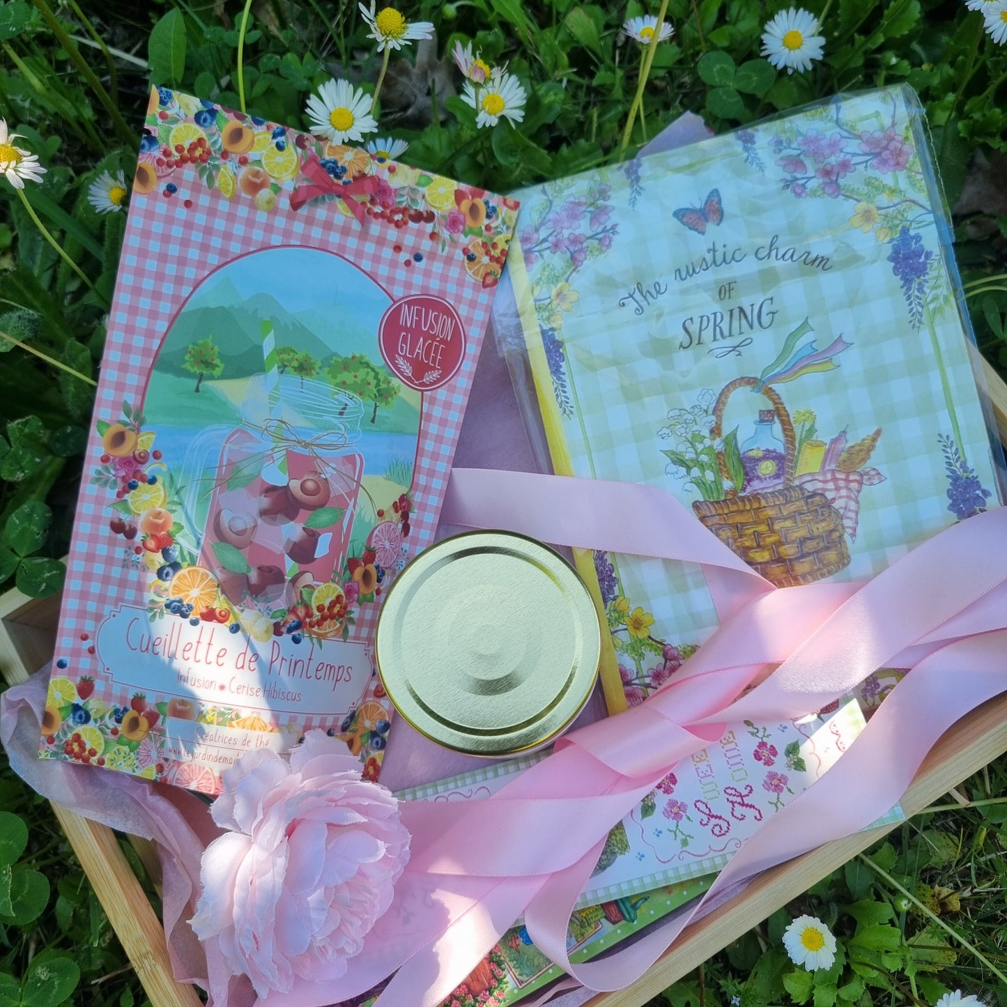 Coffret "Douces Pensées" – Carnet, Infusion & Bougie
